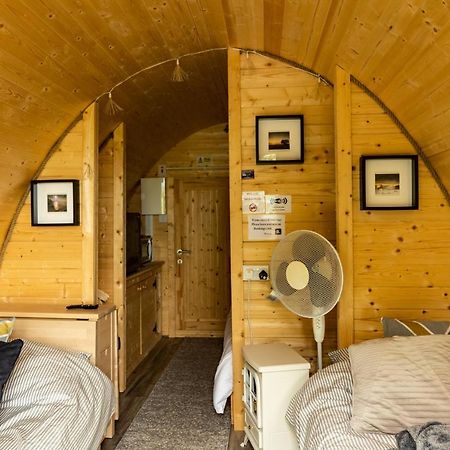 エニスIvy Hill Glamping Podアパートメント エクステリア 写真