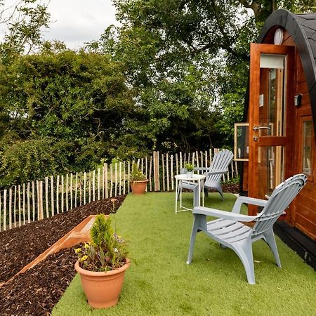 エニスIvy Hill Glamping Podアパートメント エクステリア 写真