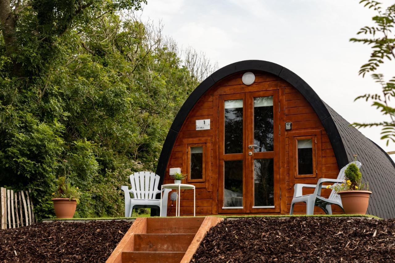 エニスIvy Hill Glamping Podアパートメント エクステリア 写真